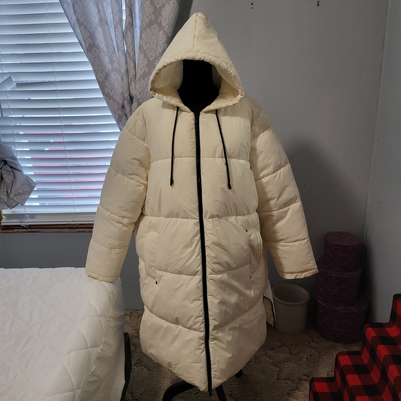 Maurices Jackets & Blazers - Maurices White Puffer Jacket
